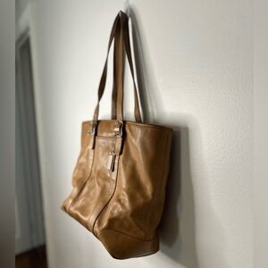 Coach Hampton Shopper Tote Large Tan